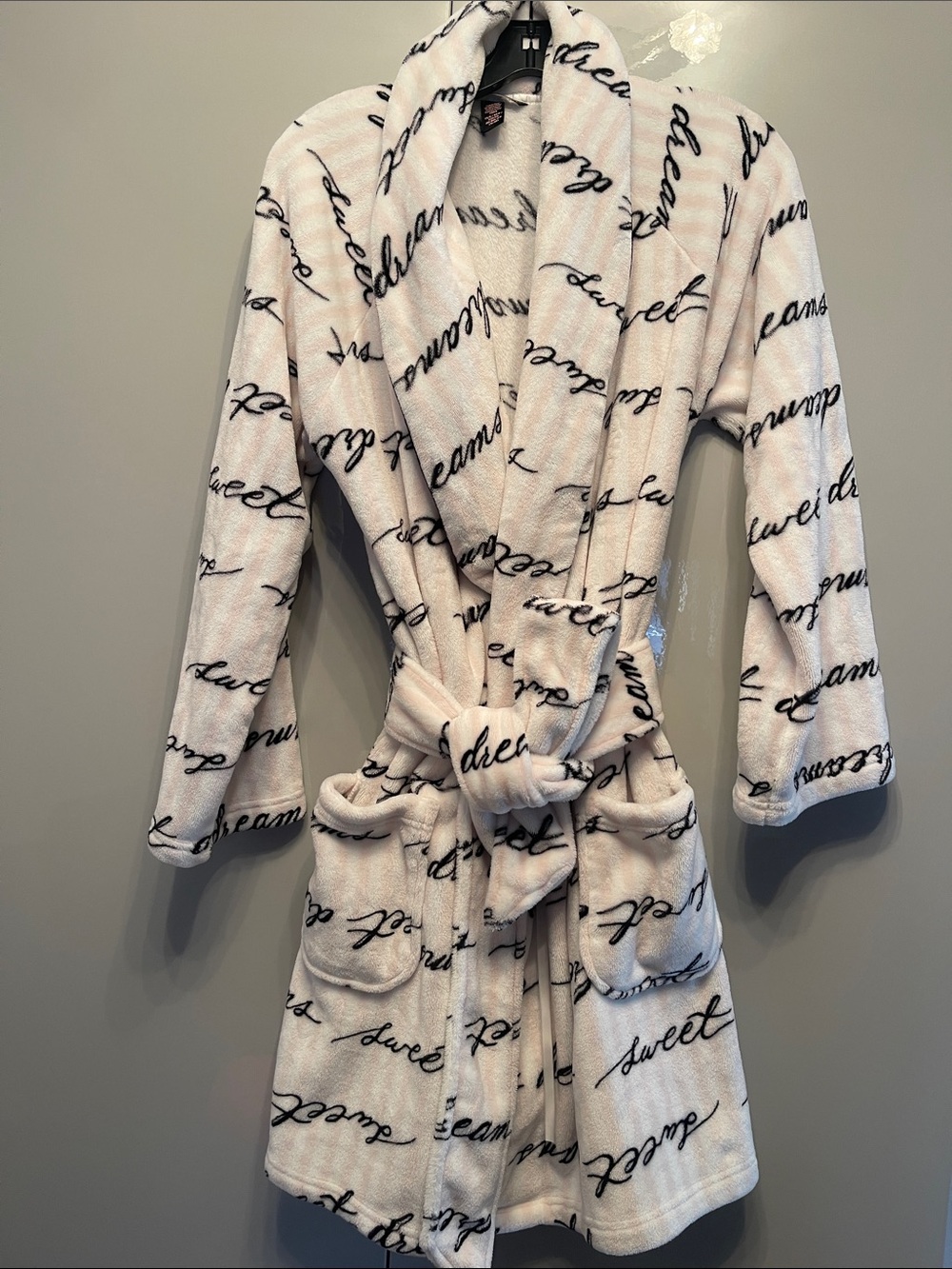 Victoria's Secret White & Black Script Plush Robe